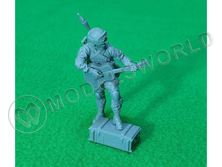 Фигура "Гитарист". Масштаб 1:35 - фото 1