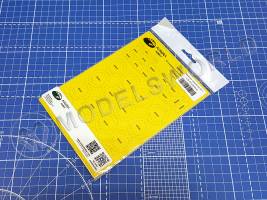 Окрасочная маска на машины семейства АТ-Т (катки+стекла), Trumpeter. Масштаб 1:35